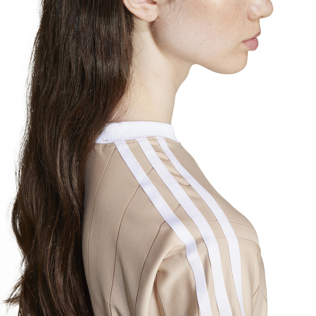 【AAKE】PIN-STRIPE OVER TEE IZ3201_21_model.jpg