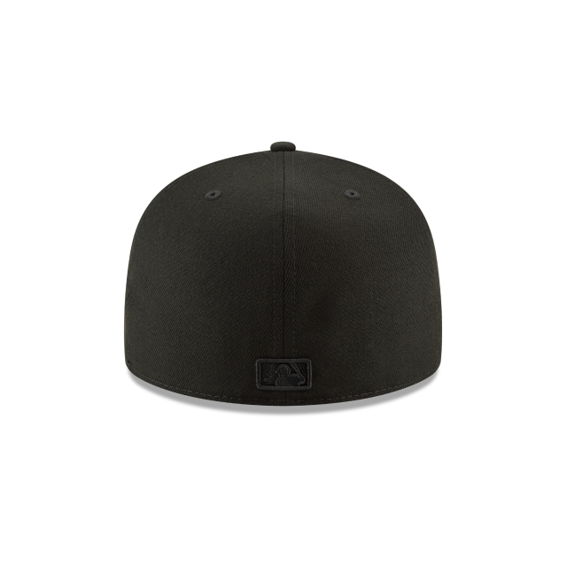New Era Atlanta Braves MLB Blackout Basic 59FIFTY Fitted Hat